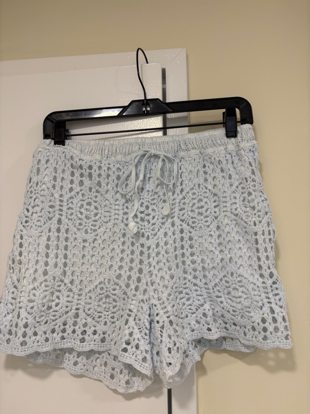 BRAND NEW! LA BLANCA Women's Light Blue Crochet Drawstring Shorts